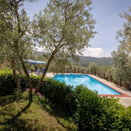 Sleeps 4 Pool Wifi T571377